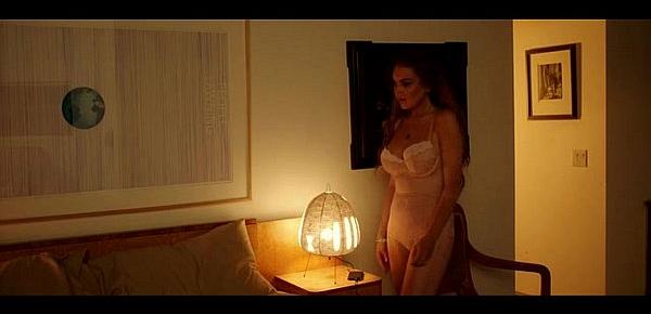  Lindsay Lohan.- The Canyon | Nude Foursome Scene
